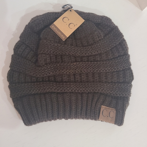 C.C Beanie - Picture 1 of 1